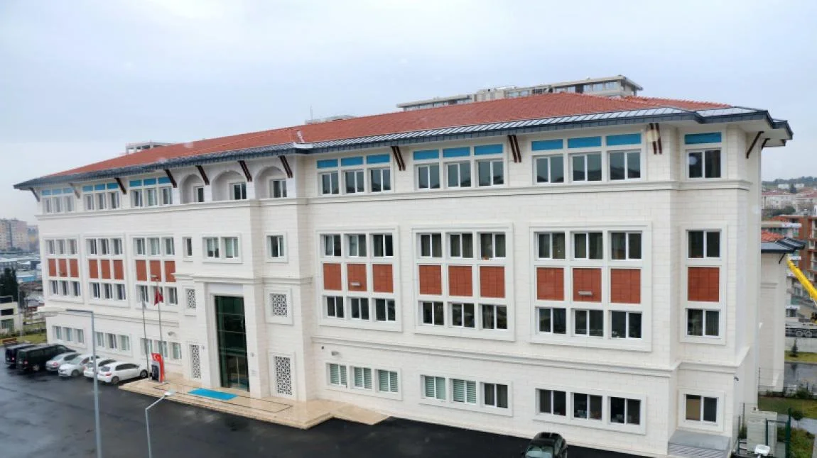 ZEYTİNBURNU ANADOLU LİSESİ